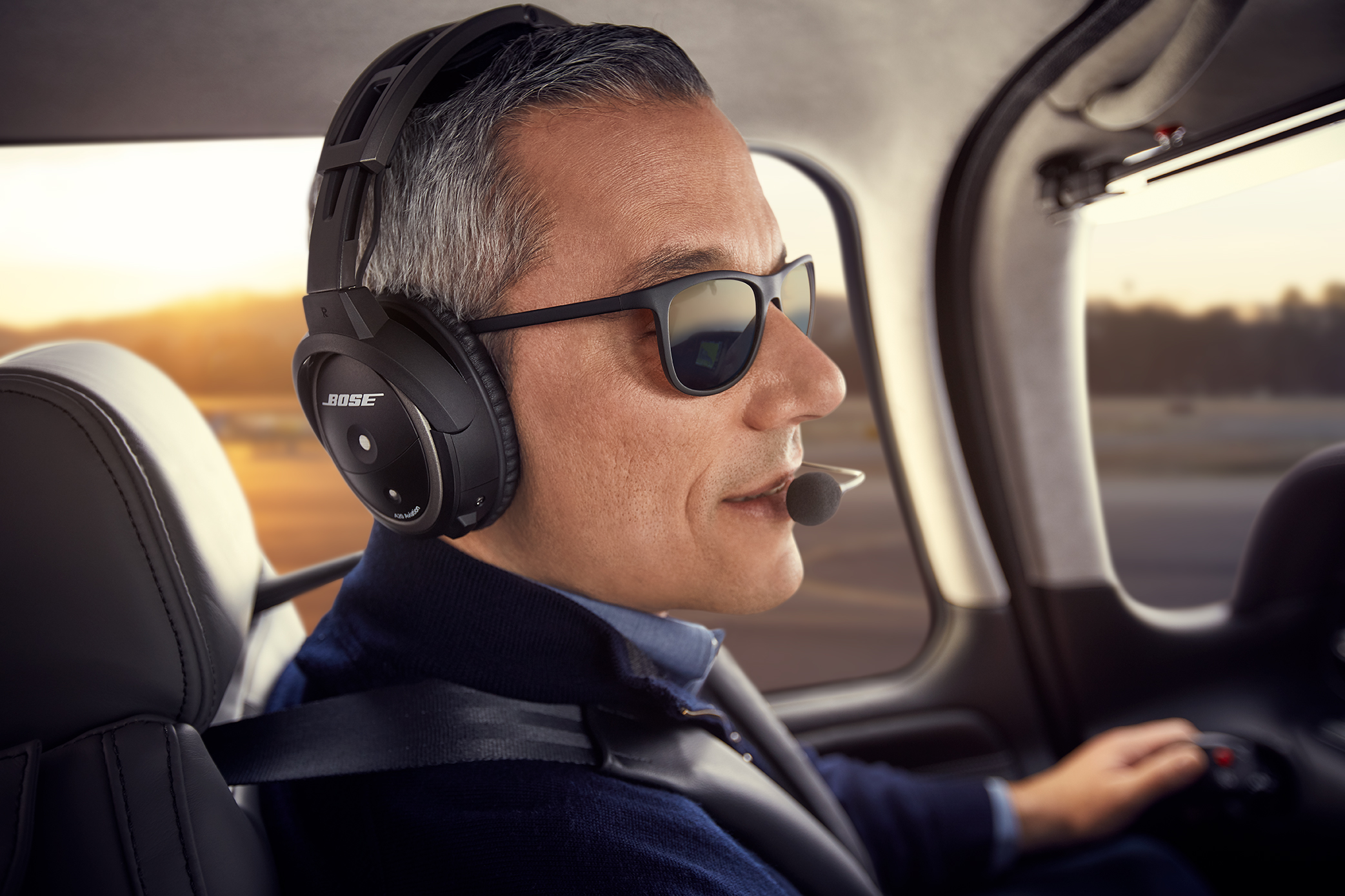 bose-a20-aviation-headset-easy-to-use